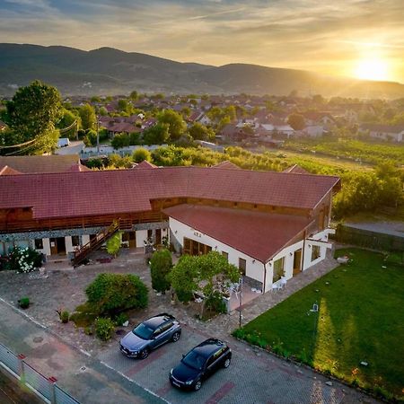 Pensiunea Ara Alba Iulia Exteriör bild