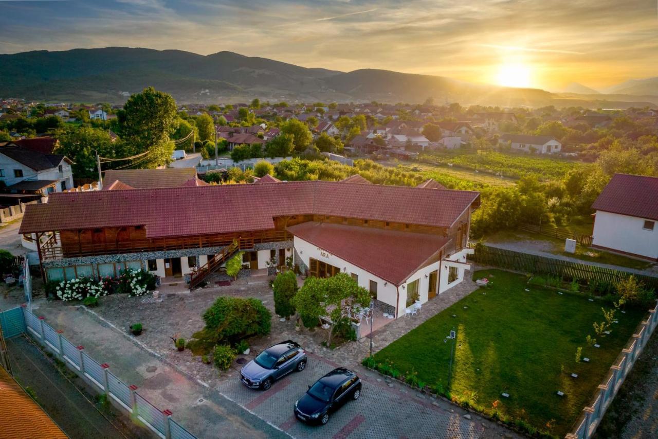 Pensiunea Ara Alba Iulia Exteriör bild